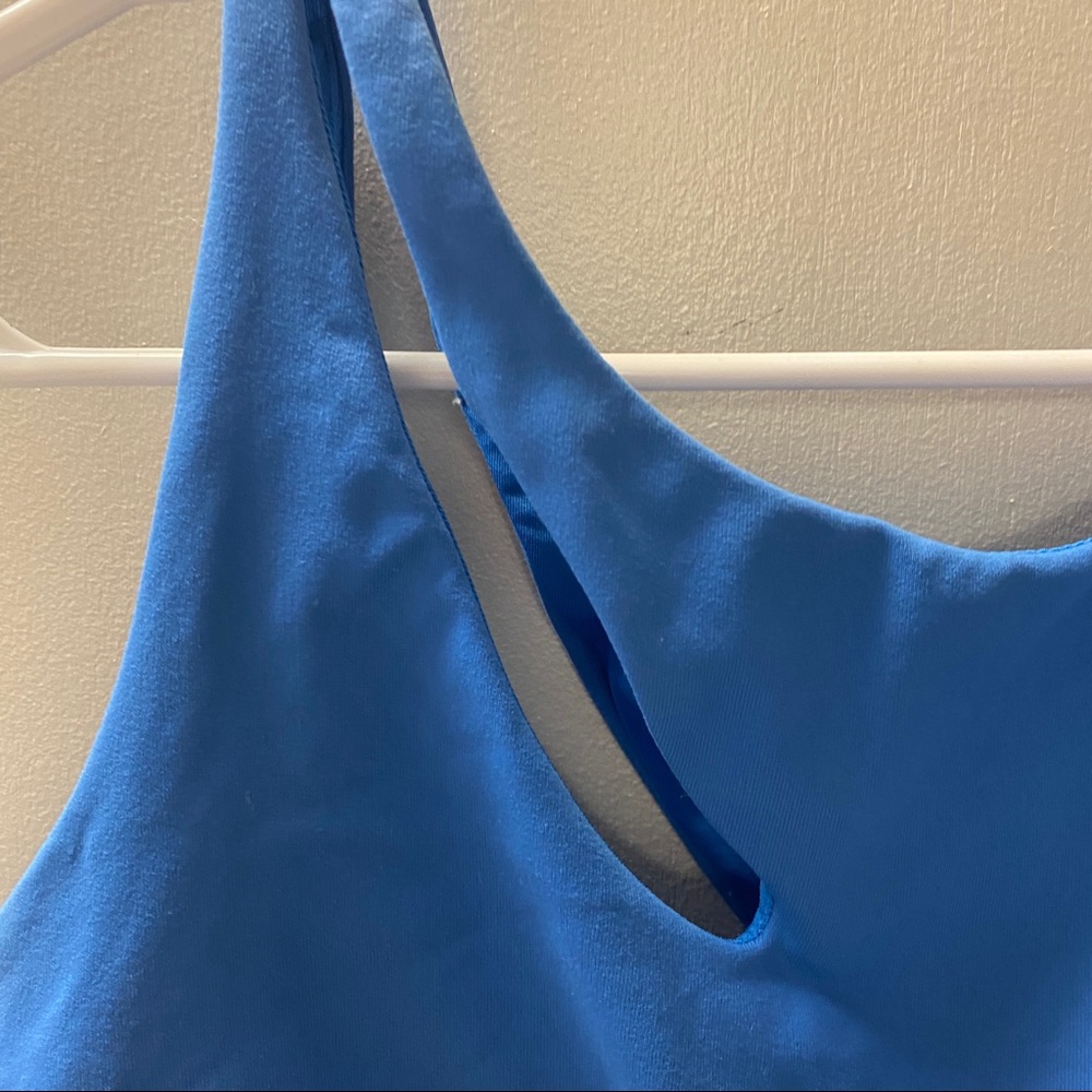 ALO Yoga Blue Cutout Sports Bra - Picture 2 of 6